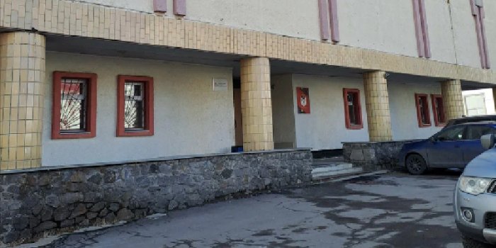 Прокуратурой города Североморска проведена проверка по обращению местной жительницы об оскорблениях